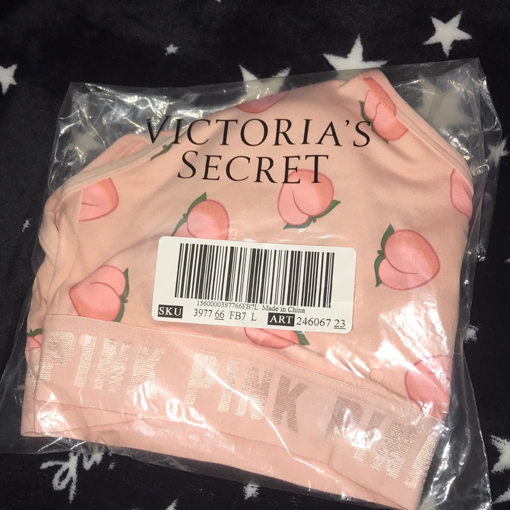 Victoria’s Secret PINK sports bra
